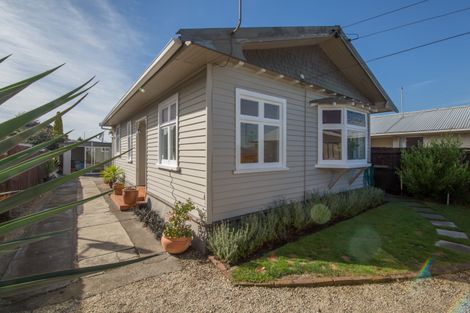 Photo of property in 114 Bower Avenue, New Brighton, Christchurch, 8083