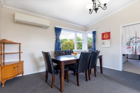 Photo of property in 63 Bassett Road, Johnsonville, Wellington, 6037