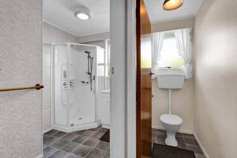 Photo of property in 25 Mcguire Street, Hawera, 4610