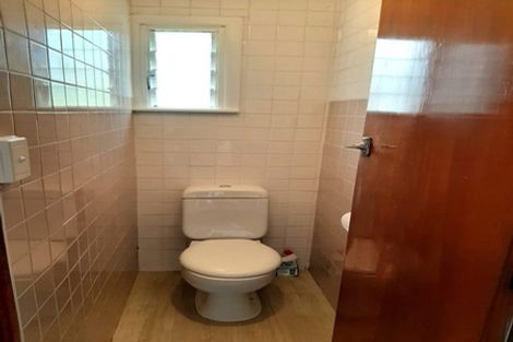 Photo of property in 10 Oakdale Road, Mount Roskill, Auckland, 1041