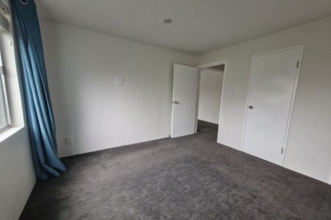 Photo of property in 2/7 Alston Avenue, Kelston, Auckland, 0602