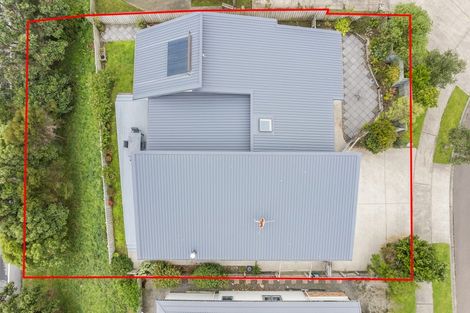 Photo of property in 9 Greenstone Place, Aotea, Porirua, 5024