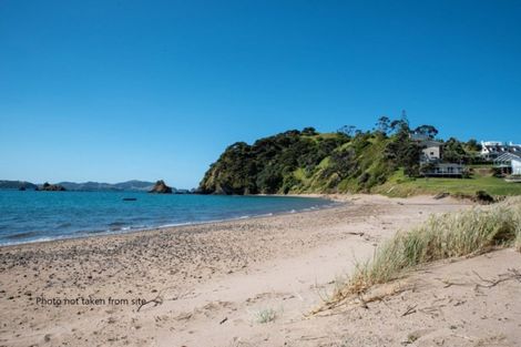 Photo of property in 38 Du Fresne Place, Russell, 0202