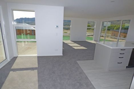 Photo of property in 5 Arion Court, Mount Pisa, Cromwell, 9383