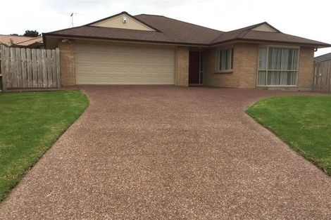 Photo of property in 15 Pyrite Street, Westgate, Auckland, 0614