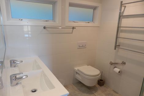 Photo of property in 10 Coutts Avenue, Paihia, 0200