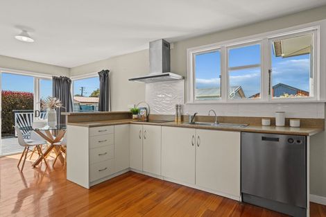 Photo of property in 242 Bower Avenue, North New Brighton, Christchurch, 8083