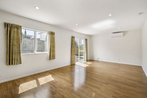 Photo of property in 16a Becroft Drive, Forrest Hill, Auckland, 0620