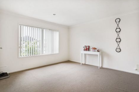 Photo of property in 19 The Enclave, Totara Heights, Auckland, 2105