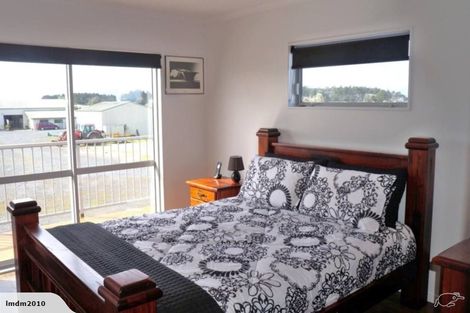 Photo of property in 25 Ocean View Rise, Ruakaka, 0116