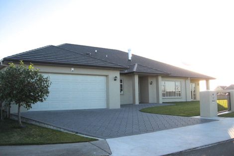 Photo of property in 2 Gilbert Court, Rototuna, Hamilton, 3210