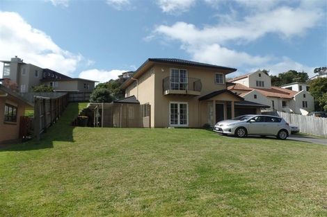 Photo of property in 12 Landvale Court, Browns Bay, Auckland, 0630