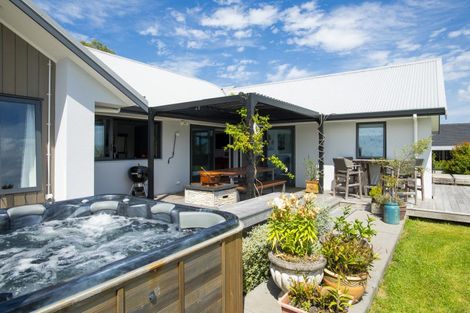 Photo of property in 32 Hillview Terrace, Mangapapa, Gisborne, 4010
