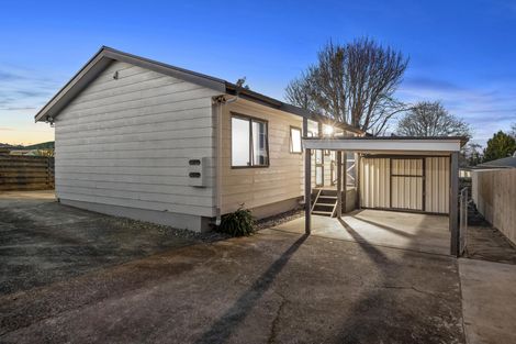 Photo of property in 2/72 Hyperion Drive, Randwick Park, Auckland, 2105