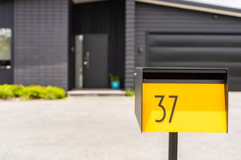 Photo of property in 37 William Gilbert Drive, Mangawhai, 0505