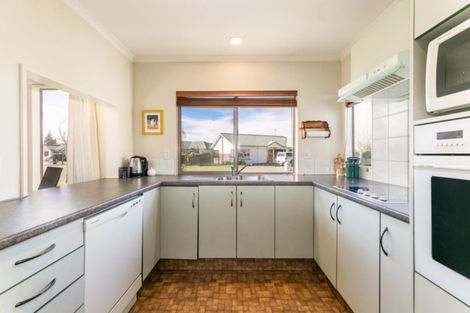 Photo of property in 19 Aintree Place, Taradale, Napier, 4112