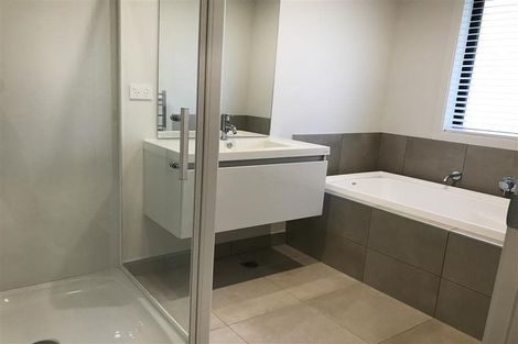 Photo of property in 58 Stratford Drive, Mount Pisa, Cromwell, 9383