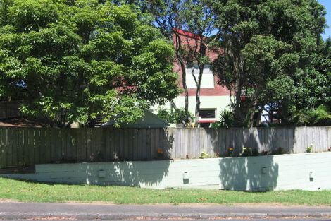 Photo of property in 1/20 Pemberton Avenue, Bayview, Auckland, 0629