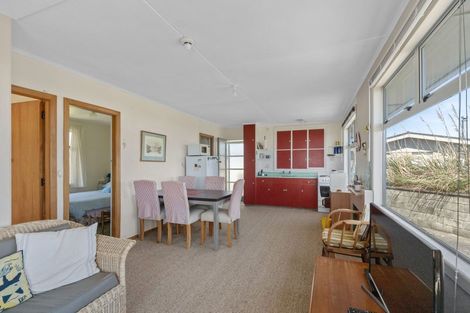 Photo of property in 7 Kent Avenue, Waitarere Beach, Levin, 5510