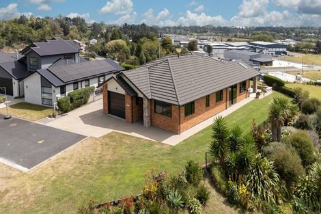 Photo of property in 23 Hyatt Close, Leamington, Cambridge, 3432