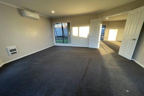 Photo of property in 9 Anrath Close, East Tamaki, Auckland, 2016