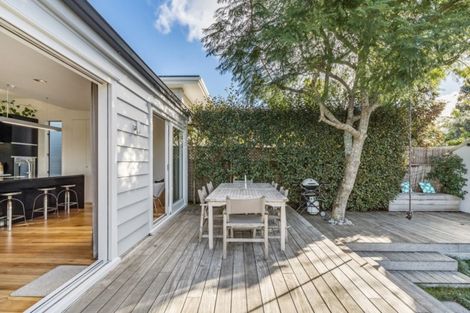 Photo of property in 38 Baildon Road, Grey Lynn, Auckland, 1021