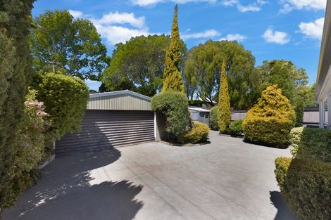 Photo of property in 233 Fifield Terrace, Opawa, Christchurch, 8023