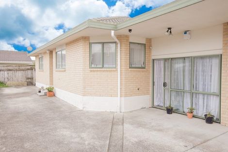 Photo of property in 3a Benton Place, Manurewa, Auckland, 2102