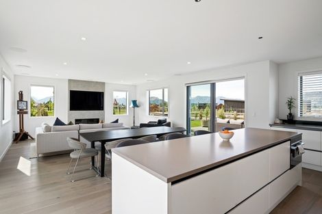 Photo of property in 4 Mcdonald Street, Wanaka, 9305