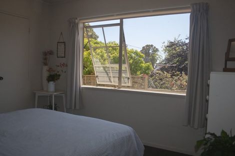 Photo of property in 66a Woodglen Road, Glen Eden, Auckland, 0602