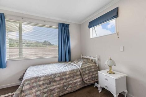 Photo of property in 53a Oxford Street, Tawa, Wellington, 5028