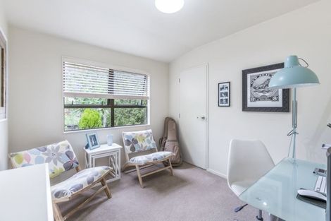 Photo of property in 2/660 Beach Road, Browns Bay, Auckland, 0630