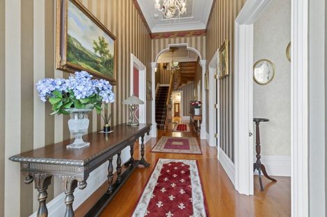 Photo of property in 41 Stanley Point Road, Stanley Point, Auckland, 0624