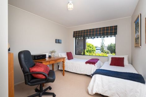 Photo of property in 6 Chestnut Court, Havelock North, 4130