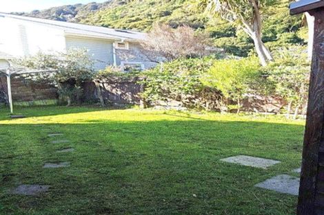 Photo of property in 379 Muritai Road, Eastbourne, Lower Hutt, 5013
