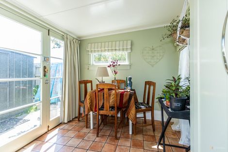 Photo of property in 4 Exeter Street, Waimate, 7924