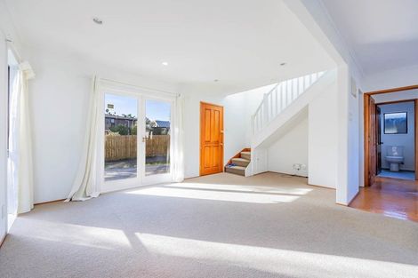 Photo of property in 1/47 Selwyn Crescent, Forrest Hill, Auckland, 0620