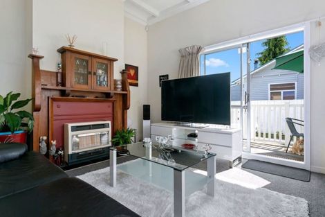 Photo of property in 78 Thornton Road, Cambridge, 3434