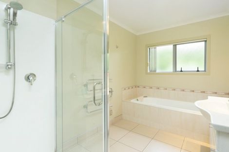 Photo of property in 19 Holyoake Terrace, Omokoroa, 3114