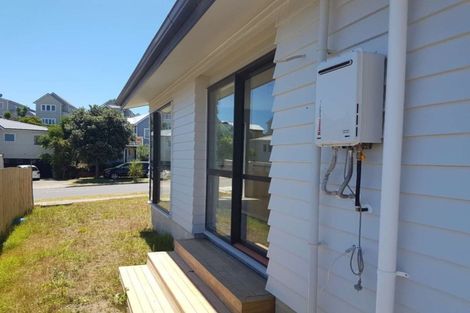 Photo of property in 114 Parkview Drive, Gulf Harbour, Whangaparaoa, 0930