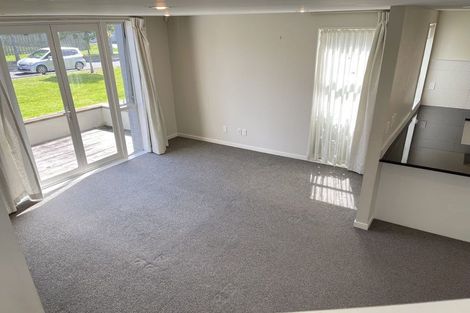 Photo of property in 19 Popokatea Drive, Takanini, 2112