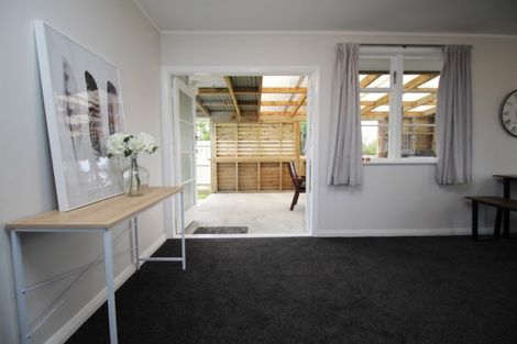 Photo of property in 44 Holland Crescent, Bulls, 4818