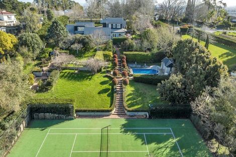 Photo of property in 281 Point View Drive, Shamrock Park, Auckland, 2016