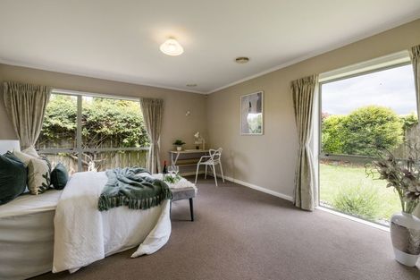 Photo of property in 38 Ashley Street, St Andrews, Hamilton, 3200