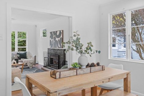 Photo of property in 79 Victoria Street, Carterton, 5713