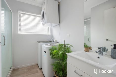 Photo of property in 16 Reel Road, Athenree, Waihi Beach, 3611