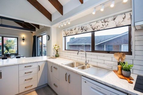 Photo of property in 175 Amberley Avenue, Highbury, Palmerston North, 4412