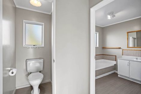 Photo of property in 22/24 Eastglen Road, Glen Eden, Auckland, 0602