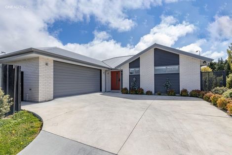 Photo of property in 9 Keeper Close, Woodend, 7610