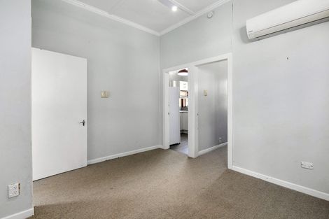 Photo of property in 10 Lochend Street, Musselburgh, Dunedin, 9013